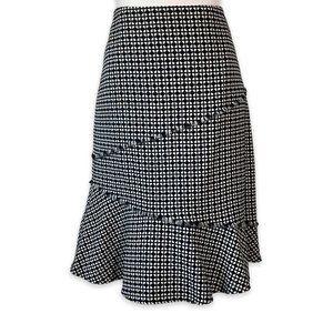 Nordstrom Classiques 
Black & White print Wool Fitted Skirt size 10 P